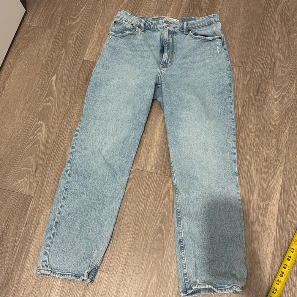 Abercrombie 90s Straight Ultra High Rise Jeans